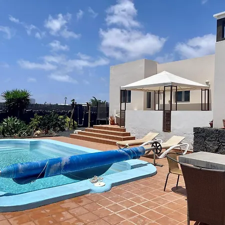 Beautiful Spacious In Villa *